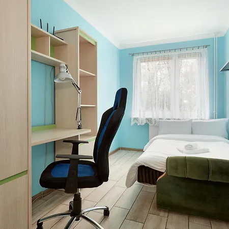 Apartment Pod Lipami Homely Poznan